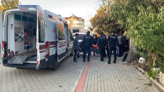 Antalya’da elindeki tüfeğin kazaen ateş alması sonucu vurulan kadın yaralandı