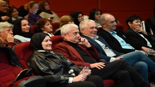 Finike Belediyesi Türk Müziği Topluluğu konser verdi