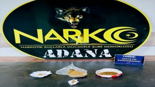 Adana’da uyuşturucu operasyonunda yakalanan 2 zanlıdan 1’i tutuklandı