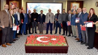 Rektör Ünal, ISIF 2021den ödül alan akademisyenleri kutladı