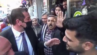 Adanada Ahmet Davutoğluna tepki: Sen devlet hainisin