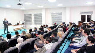 Ağrıda öğretmenlere yönelik başlatılan 2 proje ile seminer eğitimleri düzenlendi