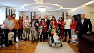 AİÇÜ sporcularından büyük başarı