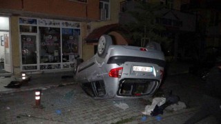 Alkollü sürücü takla atan otomobilden ağır yaralı olarak çıkarıldı