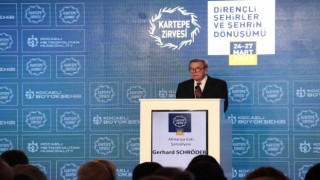 Almanyanın eski Şansölyesi Schröder: (Rusya-Ukrayna savaşı) Cumhurbaşkanı Erdoğanın çabaları çok kıymetli
