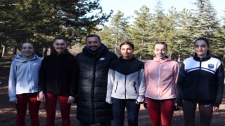 Altın kızların hedefi Türk bayrağını Avrupada dalgalandırmak