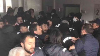 Amatör maç bitti, futbolcular birbirine girdi