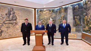 Anayasa Mahkemesi Arslan Vali Gülü ziyaret etti