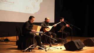 Aşık Veysel vefatının 49. yılında türkülerle anıldı
