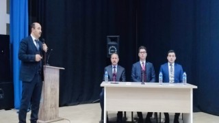 Aşkalede muhtarlara seminer