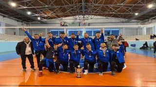 ASÜ voleybol takımı turnuvayı yenilgisiz tamamladı