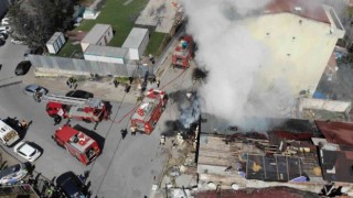 Ataşehirde alevlerin sardığı gecekondu küle döndü