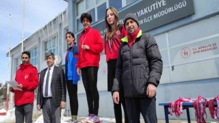 Atletizm yarışmasında şampiyon Reşit Karabacak