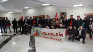 Avrupa Şampiyonu coşkuyla karşılandı