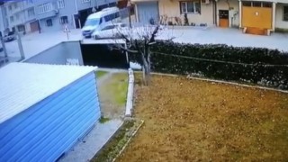 Aynı kavşakta 3 günde 3 kaza
