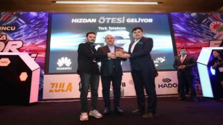 Bakan Çavuşoğlu, E-SPORFESTin konuğu oldu