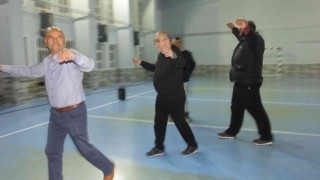 Balıkesirde mahalle muhtarları zeybek, çökertme ve Edremit güvende oyunlarını öğrendi