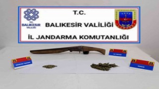 Balıkesirde uyuşturucu operasyonu: 5 gözaltı