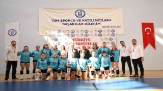 Bartın Üniversitesi Kadın Voleybol Takımı ikinci oldu