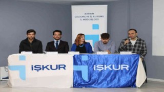Bartın Üniversitesi öğretim elemanları meslek tanıtımları yapıyor