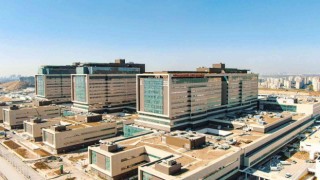 Başakşehir Çam ve Sakura Şehir Hastanesi MIPIM 2022 En İyi Sağlık Kompleksi Ödülünü kazandı