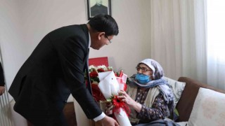 Başkan Özcandan Nazillinin asırlık çınarlarına sürpriz