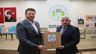 Başkan Soykandan 2 bin kitap