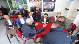 Başkan Tütüncü, Muratpaşada esnaf ve vatandaşlarla bir araya geldi