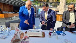 Belediye Başkanı Aras, Sıcak Haberin yaş gününü kutladı
