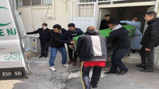 Berber koltuğunda öldürülen genç, son yolculuğuna uğurlandı