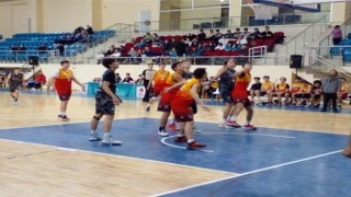 Bilecikin ev sahipliğini yaptığı Okul Sporları Genç B Basketbol Müsabakaları tamamlandı