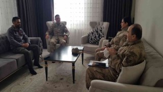 Bingölde jandarma, şehit aileleriyle bir araya geldi