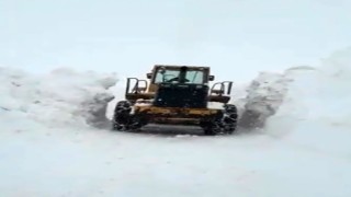 Bingölde kar kalınlığı 2 metreyi aştı