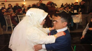 Boyları küçük aşkları büyük