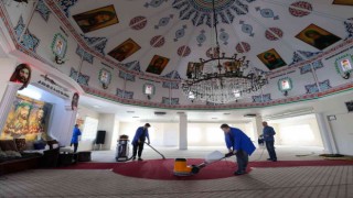 Bucadaki ibadethanelerde Ramazan temizliği