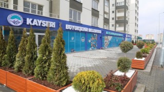 Büyükkılıçtan Kütüphaneler Haftasında kütüphane hediyesi