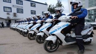 Büyükşehirin elektrikli motosikletleri yollarda