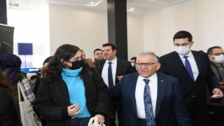 Büyükşehirin Kayseri kariyer merkezi her yerde