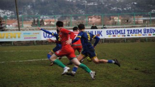 Çaycumaspor- Çaydeğirmeni Belediyespor karşılasmasında 2-1lik üstünlüğü ile kazandı