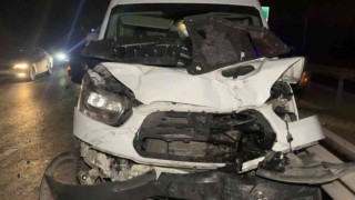 Çekmeköyde zincirleme trafik kazası: 3 araç birbirine girdi