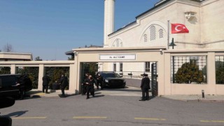 Cumhurbaşkanı Erdoğan cuma namazını Hz. Ali Camiinde kıldı