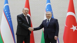 Cumhurbaşkanı Erdoğan, Özbekistan Cumhurbaşkanı Mirziyoyev ile görüştü
