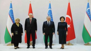 Cumhurbaşkanı Erdoğan, Özbekistanda resmi törenle karşılandı