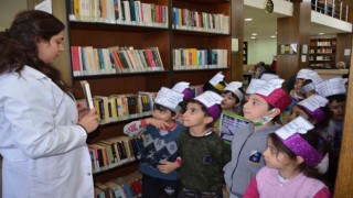 Diyarbakırlı minikler Kütüphane Haftasını kutladı