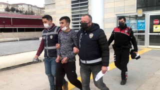Elazığda turisti ve yoldan geçen birini yaralayan suç makinesi tutuklandı