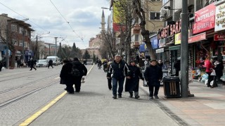 Eskişehir vaka sayıları düşse de zirveyi bırakmıyor