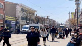 Eskişehirde bahar sonunda yüzünü gösterdi