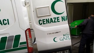 Evinde bıçaklı saldırıya uğrayan kişi hayatını kaybetti