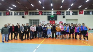 Fakülteler basketbolda yarıştı