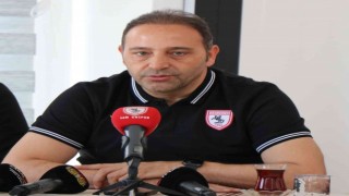 Fuat Çapa: “İlk 6 hedefi için, kalan 9 maç çok önemli”